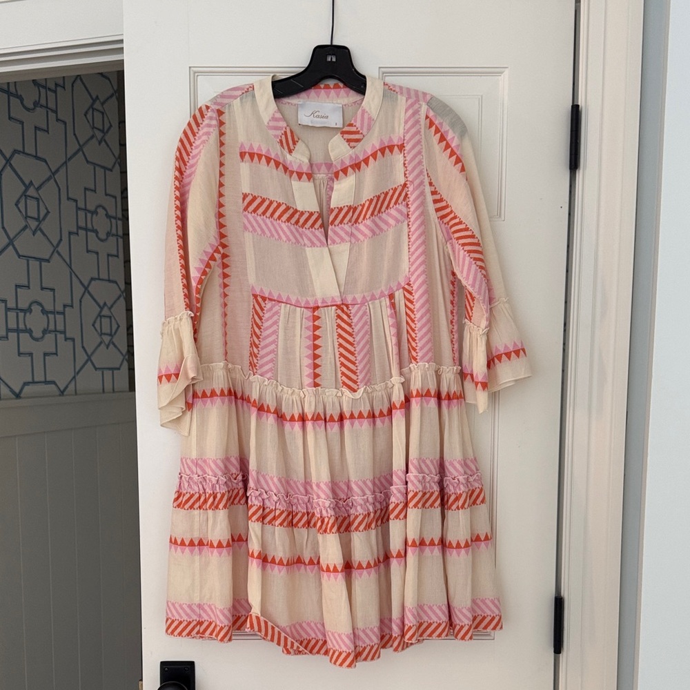Tiered Boho Tunic Dress with Pink & Coral Geometric Stripes size small.